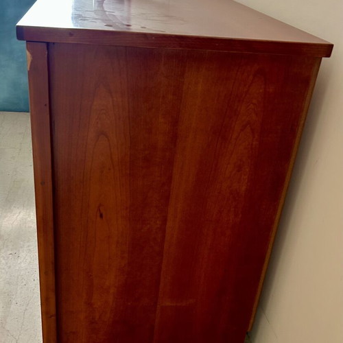 Wooden sturdy shelf like new, brown