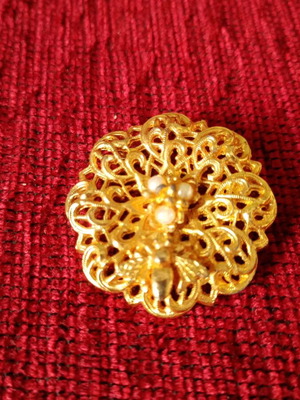 Gold-plated brooch with pearls used, filigree style, art nouveau flower