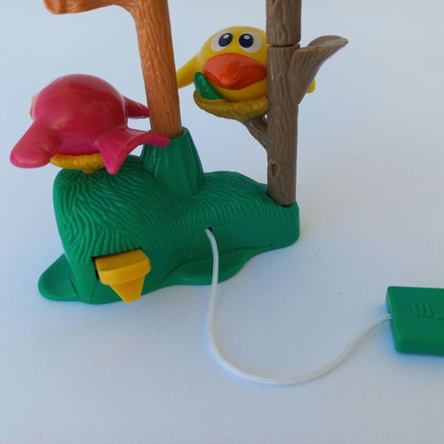 Vintage collectible spinning skill game with birds and magnets like new
