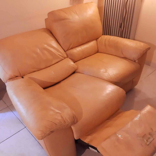 Natuzzi Italia leather sofa with recliner used
