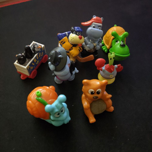 Happy Hippo Kinder Spongebob figures used, set
