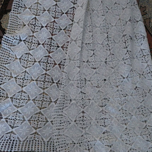 Set of white crochet tablecloth and square 170x170cm and 80x80cm new