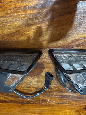Φλας για Vespa GTS300 2022-2024 σαν καινούργιο, σετ μπρος-πίσω γνήσια Piaggio