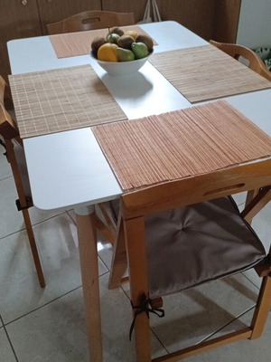 Table for four people like new