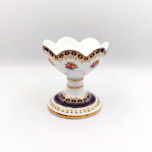 The Regal Collection porcelain decorative egg used with base