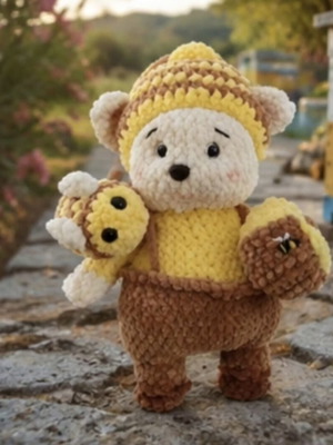 Beekeeper Teddy Bear knitted new