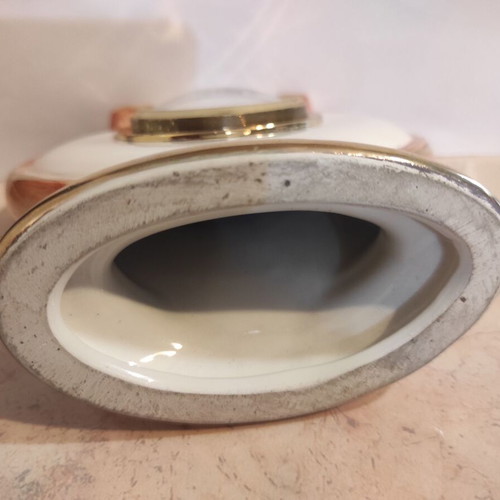 Ceramic clock with battery like new, analog table clock