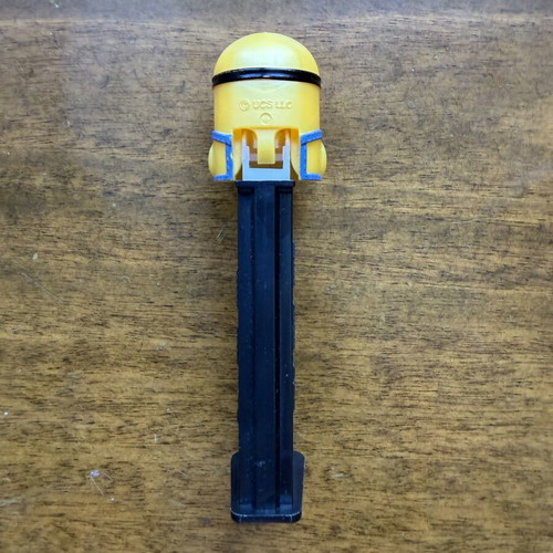 PEZ dispenser Minions Mel Despicable Me like new