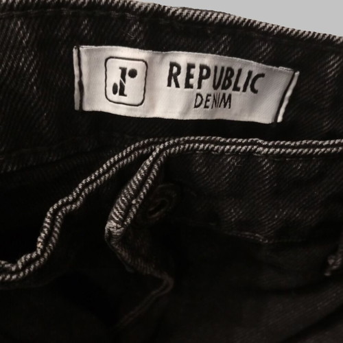 Jean men's black pants size 33 new, slightly wide fit