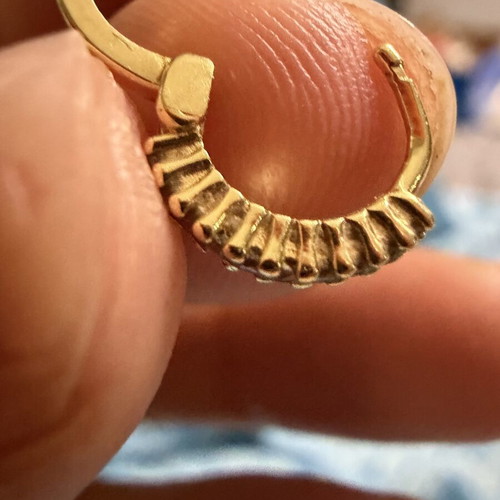 18K Gold Hoop Earrings, 2.5g, Like New