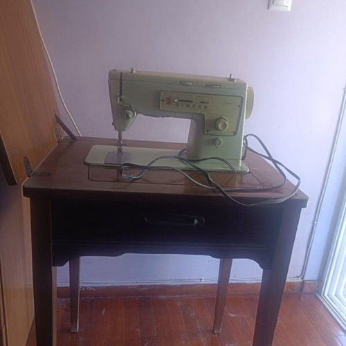 Singer sewing machine