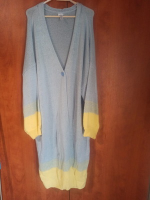 Long knitted cardigan like new, size 3 XL, yellow and turquoise