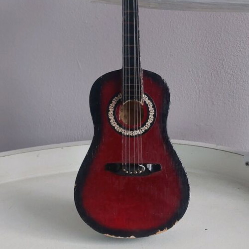 Decorative Classical Guitar Miniature used, vintage style Red Sunburst