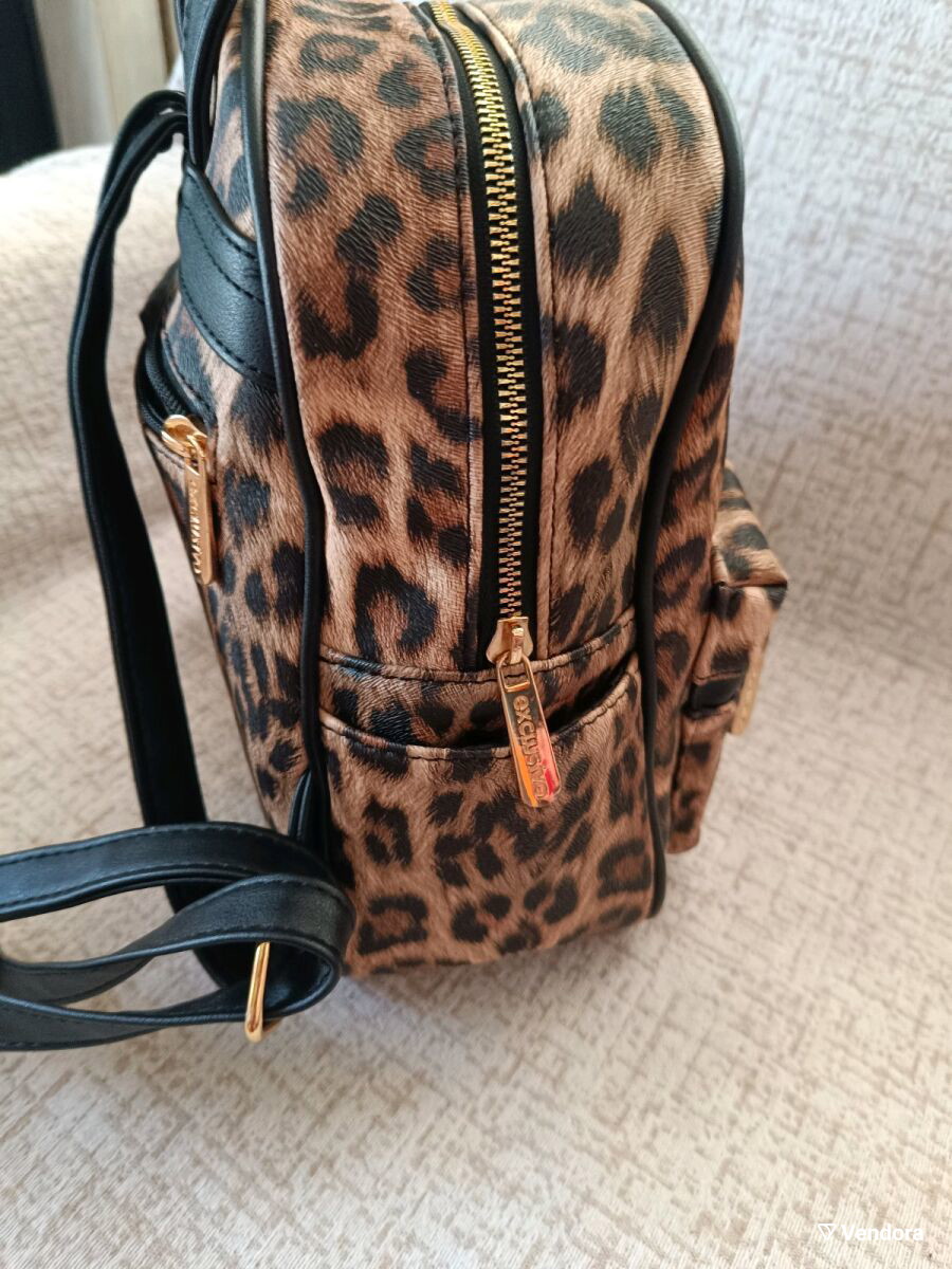 Leopard Backpack in Like New Condition,… - € 8,00 - Vendora.cy display picture 2