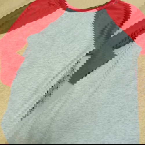 Μπλουζάκι κορίτσι σε καλή κατάσταση μέγεθος 92 cm