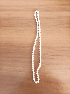 Pearl necklace used, length 31 cm
