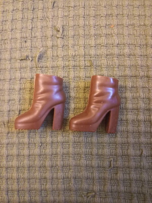 Barbie vintage brown boots