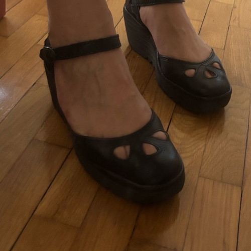 Fly London shoes used leather sandals size 39 black
