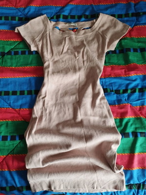 Vinceotto pink dress with open back like new