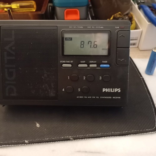 Philips radio in like new condition