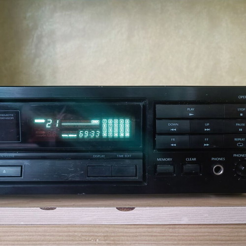 Onkyo DX-1800 CD player like new, vintage 1990 Japan