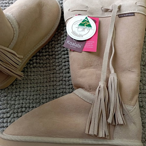 Koalabi boots new, sheepskin lining, beige, size 37.5-38