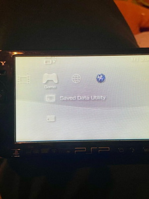 Sony PlayStation Portable PSP 3004 употребяван с зарядно