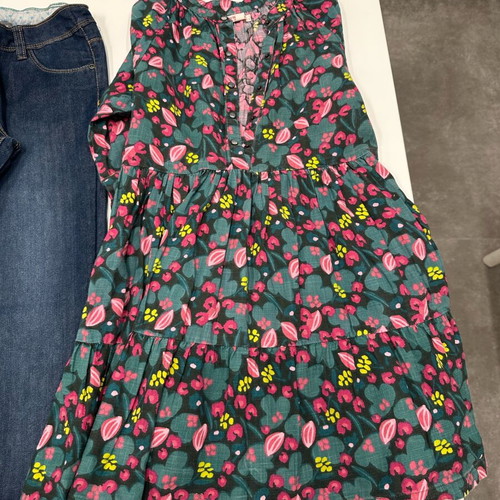 Jeans and floral dress for 10-year-old girl used, Orchestra and Dpam