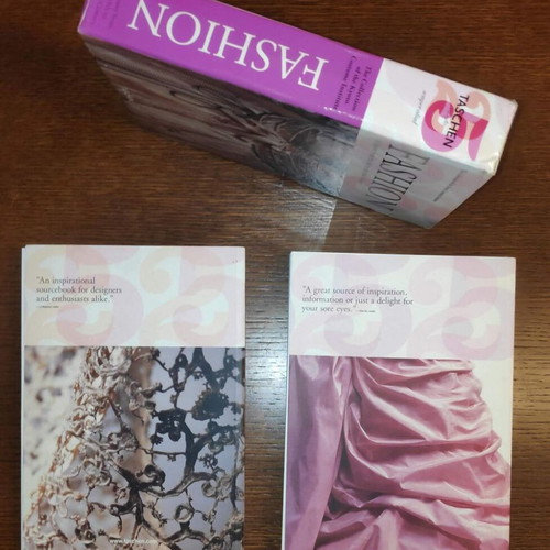 Fashion History 2-volume set in slipcase like new, English edition
