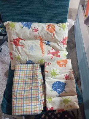 DAS baby boys' bedding set like new, yellow-beige with dinosaurs and checkered