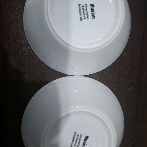 Illusion Fine Porcelain bowl set 2 pieces like new