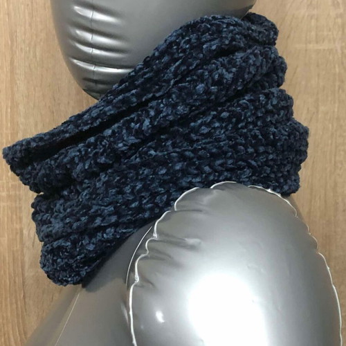 Avon neck scarf new blue