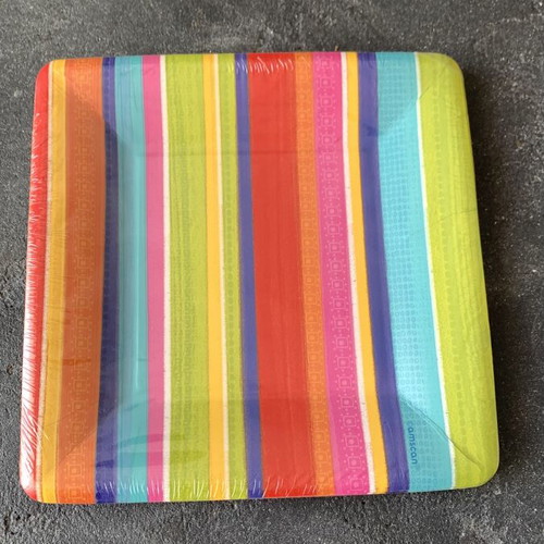 Vintage disposable paper plates sealed, American