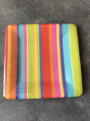 Vintage disposable paper plates sealed, American
