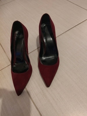 Suede pumps used, burgundy color, size 36, thin heel 8 cm
