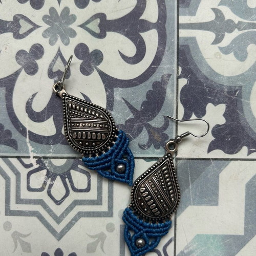 Macrame earrings silver like new, blue