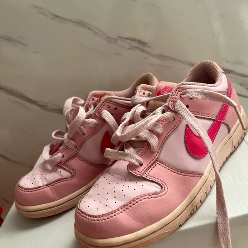 Nike Dunk pink kids' shoes size 34 like new for girls