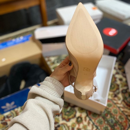 Nude pumps new, pointed toe with 10cm heel Sofia Manta
