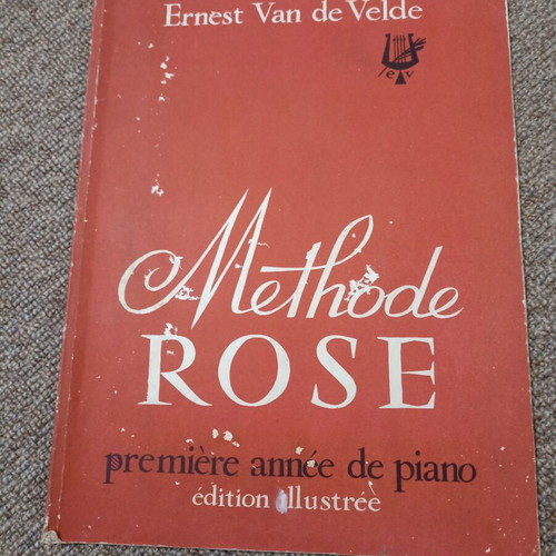 Piano learning book used, French
