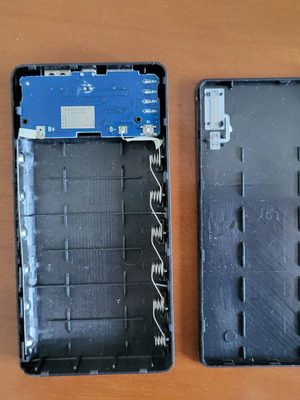 Θήκη DIY Power Bank L6 για 6 μπαταρίες 18650 σαν καινούργιο