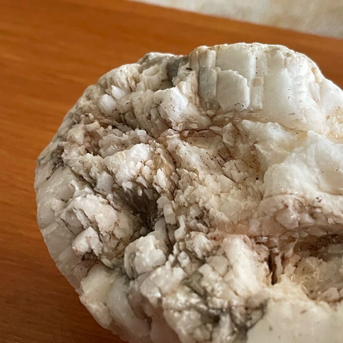 Large natural quartz piece new with crystal veins