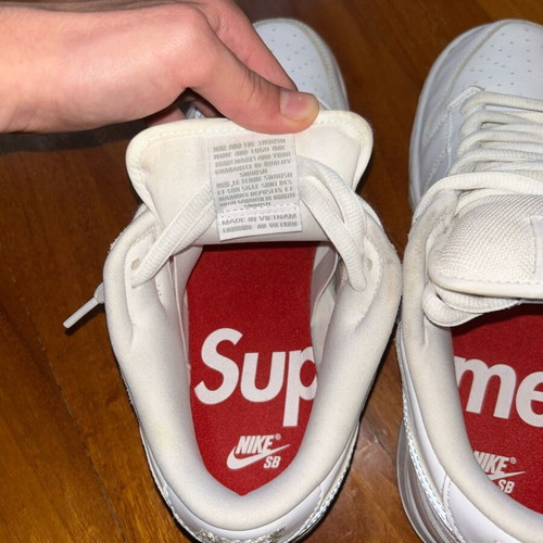 Nike x Supreme SB Dunk Low sneakers like new, size 44, white