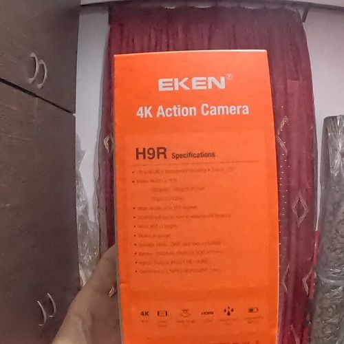 Eken 4K action camera with accessories