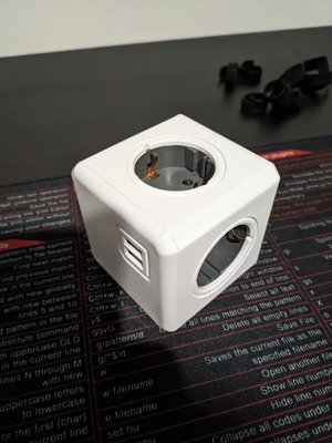 Allocacoc PowerCube Original USB πολύπριζο με 4 θέσεις και 2 θύρες USB σαν καινούργιο