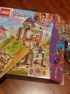 Lego Friends Friendship House 41340 like new, 722 pieces
