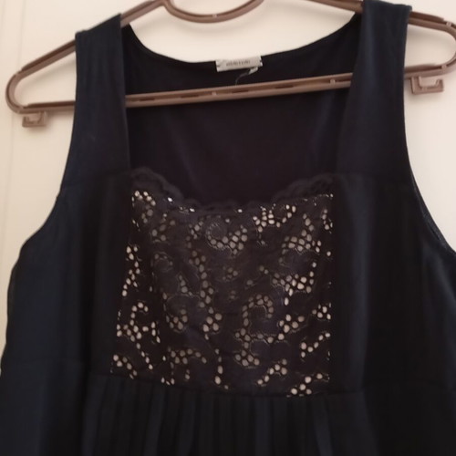 Intimissimi sleeveless blouse like new, size M, black and beige