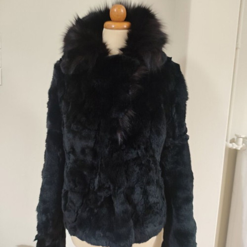 Conbipel short rabbit fur coat like new, black