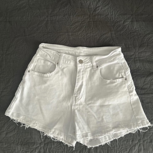 Shein white shorts like new, size M 38 10