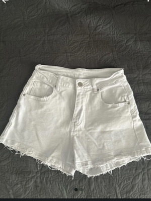 Shein white shorts like new, size M 38 10