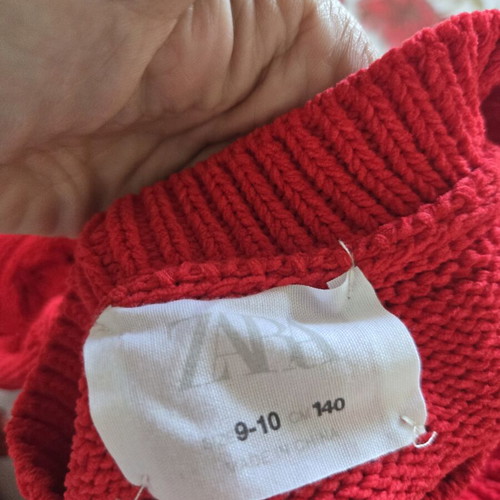 Zara soft sweater like new, size 140 cm, red